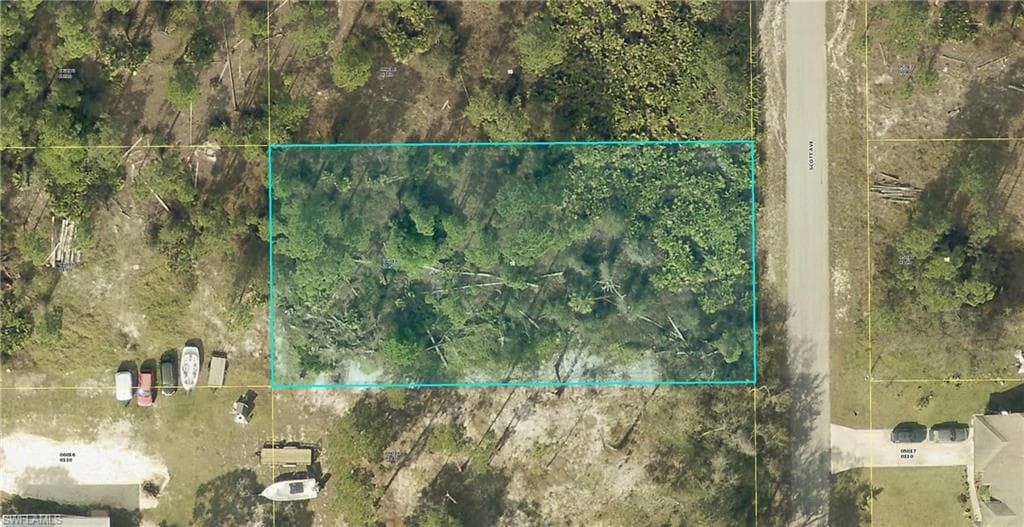 1305 Scott AVE LEHIGH ACRES, FL 33972