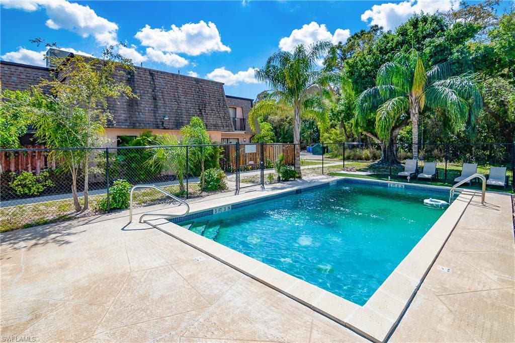 17989 San Juan CT 4 FORT MYERS, FL 33967