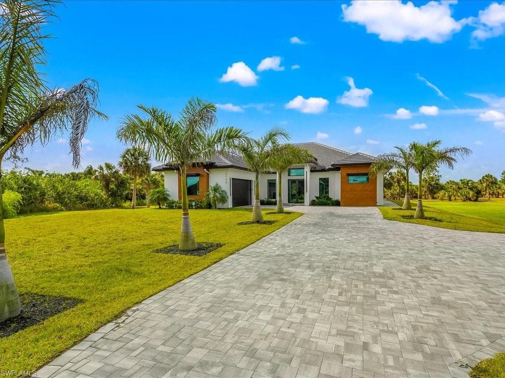 424 Shady Hollow BLVD W NAPLES, FL 34120