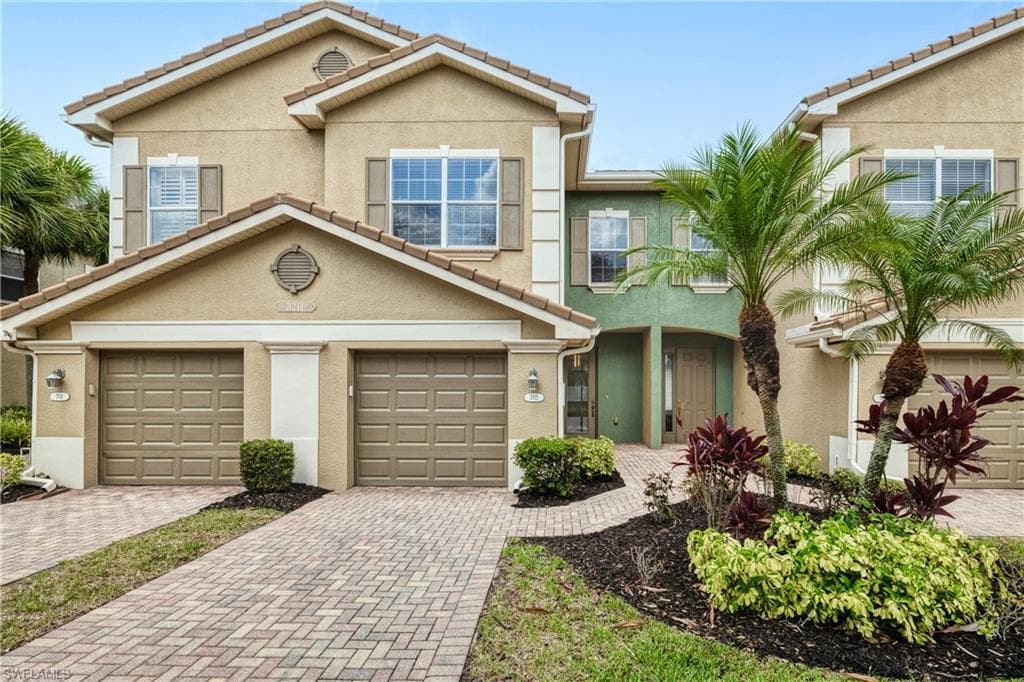 3211 Cottonwood BEND 702 FORT MYERS, FL 33905