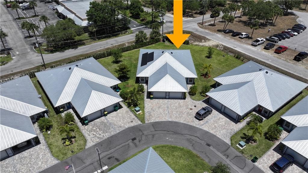 168 Village CIR 9 LABELLE, FL 33935