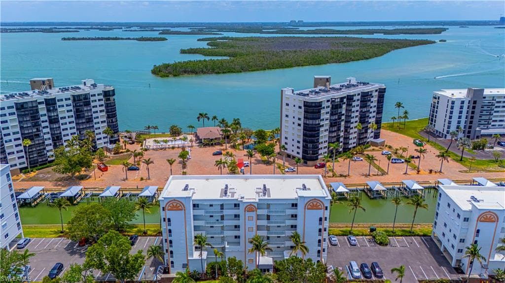 4321 Bay Beach LN 634 FORT MYERS BEACH, FL 33931