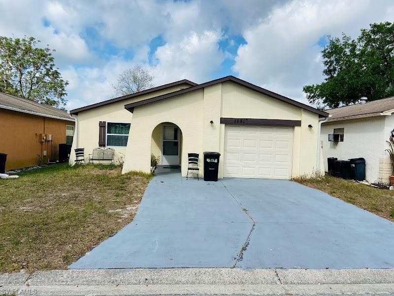 12819 KELLYWOOD CIR HUDSON, FL 34669