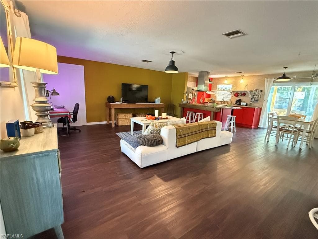 10899 Russell RD BOKEELIA, FL 33922