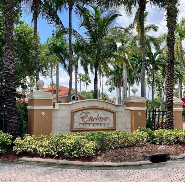 1210 Wildwood Lakes BLVD 305 NAPLES, FL 34104