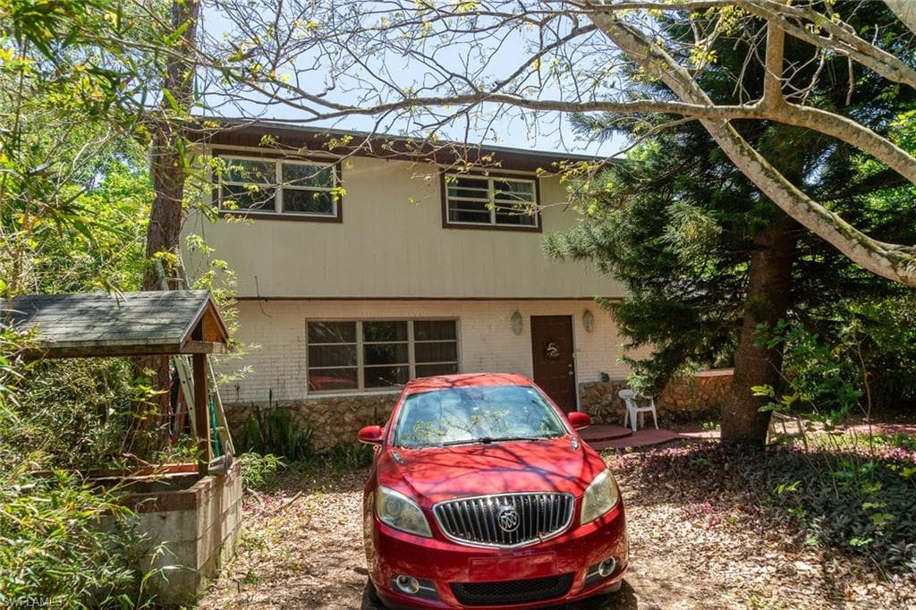 616 Sanctuary RD NAPLES, FL 34120