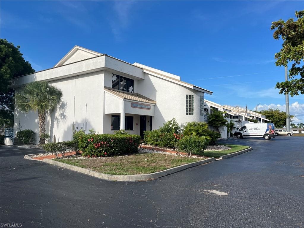 2804 Del Prado BLVD S 106 CAPE CORAL, FL 33904
