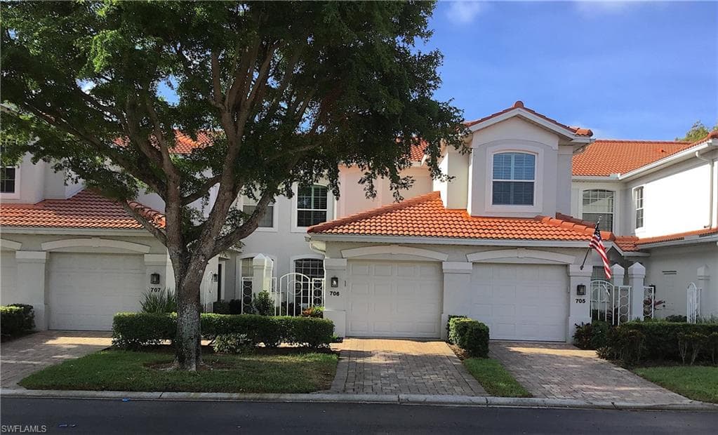 2170 Arielle DR 706 NAPLES, FL 34109