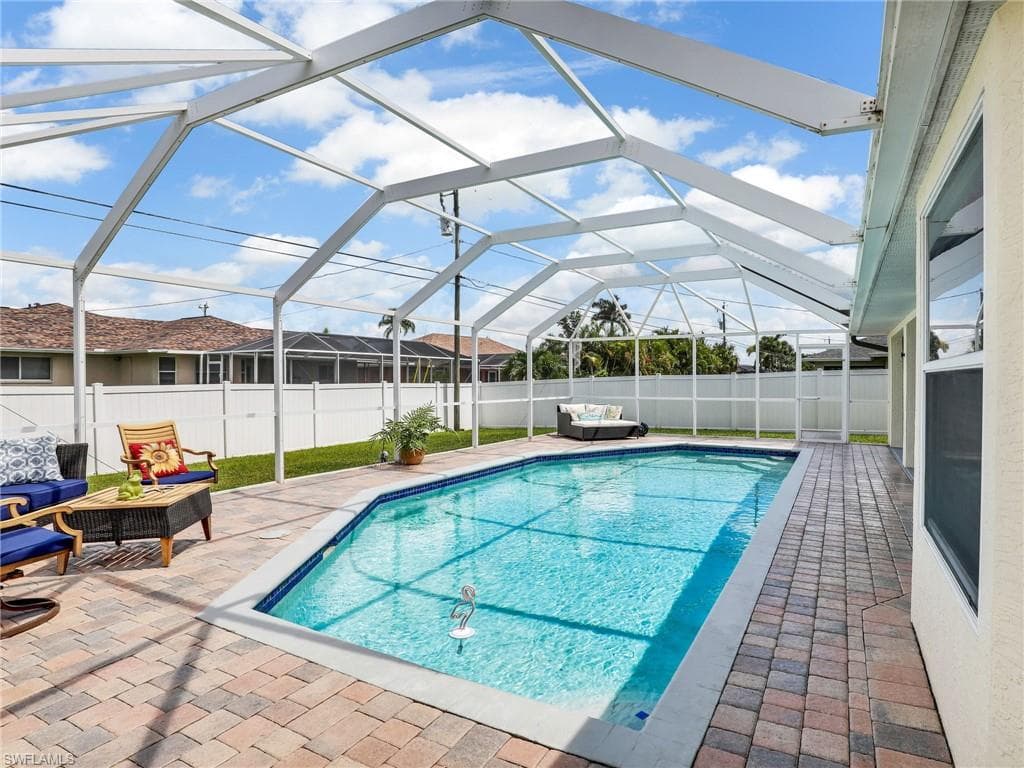 201 4th ST CAPE CORAL, FL 33990