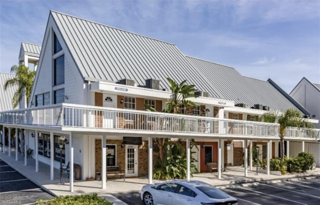 5085 Tamiami TRL E NAPLES, FL 34113
