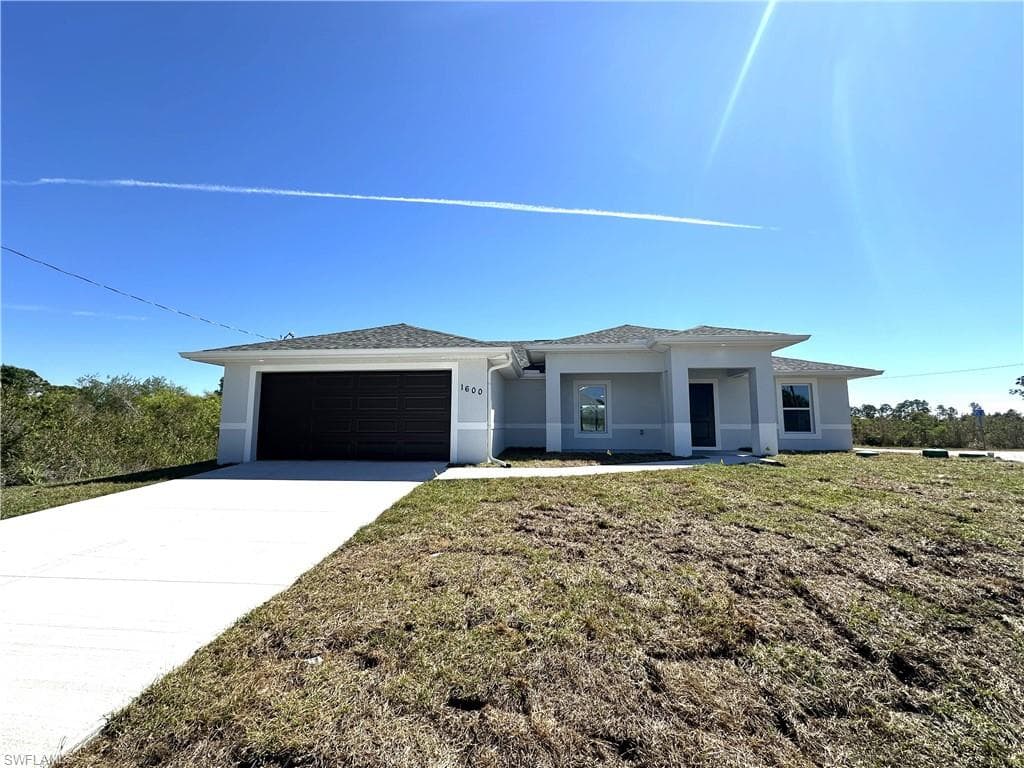 2600 Ida CT LEHIGH ACRES, FL 33971