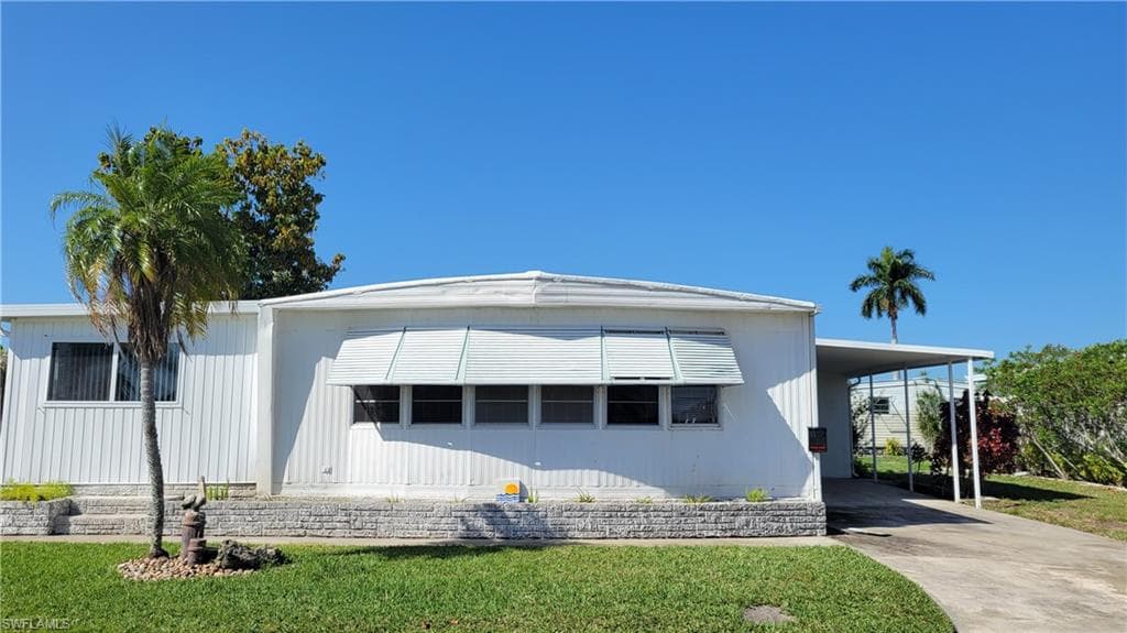 268 Shoreland DR FORT MYERS, FL 33905