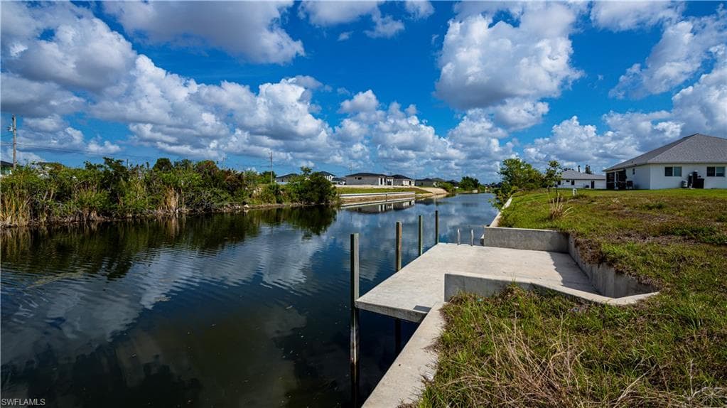 2016 NE 1st PL CAPE CORAL, FL 33909