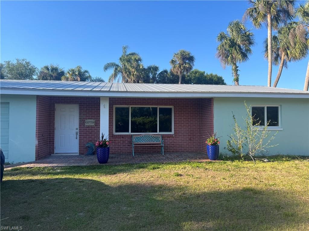 16991 Carolyn LN NORTH FORT MYERS, FL 33917