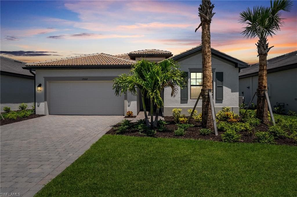 19402 Hinkley DR ESTERO, FL 33928