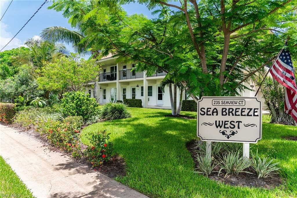 235 Seaview CT C4 MARCO ISLAND, FL 34145