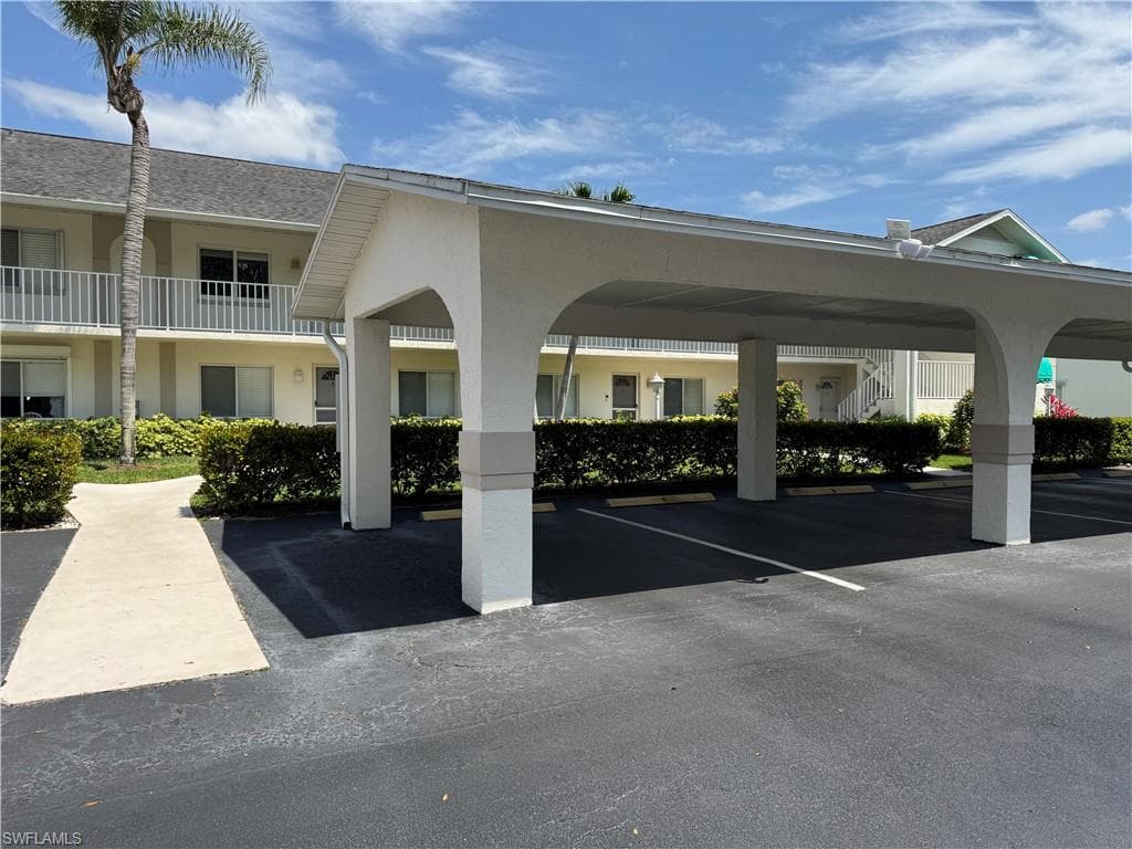 388 Belina DR 6 NAPLES, FL 34104