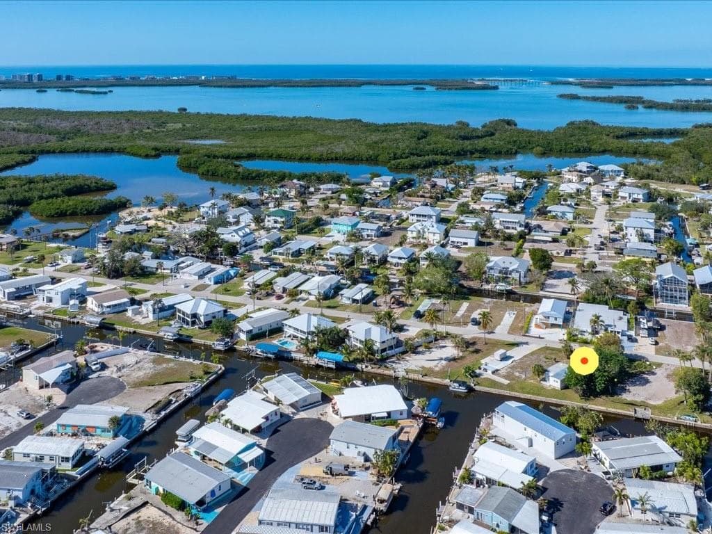 24518 Dolphin ST BONITA SPRINGS, FL 34134