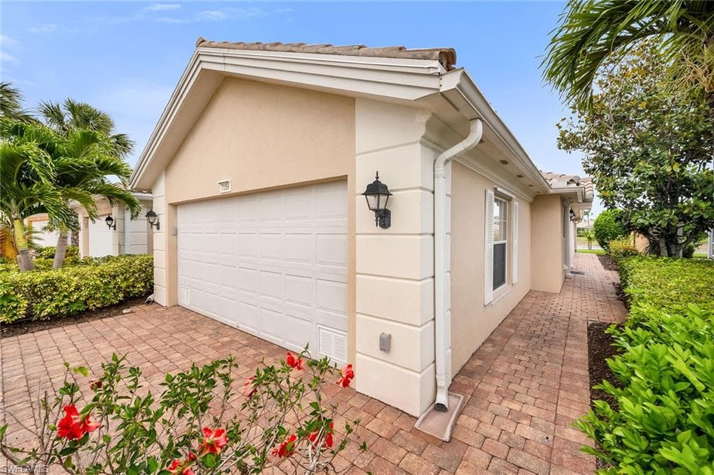 7159 Marconi CT NAPLES, FL 34114
