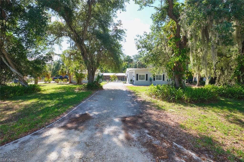 4131 Ellis RD FORT MYERS, FL 33905