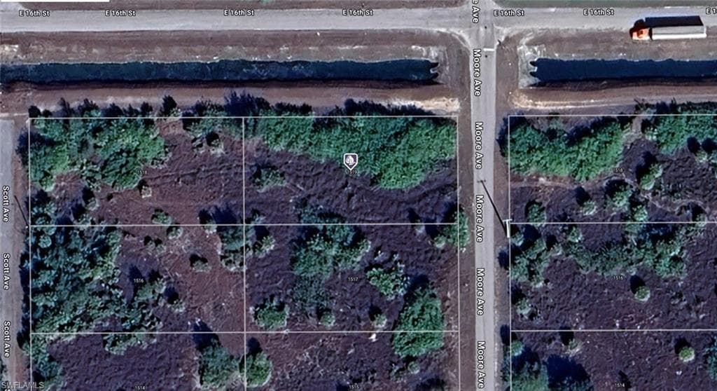 1519 Moore AVE LEHIGH ACRES, FL 33972