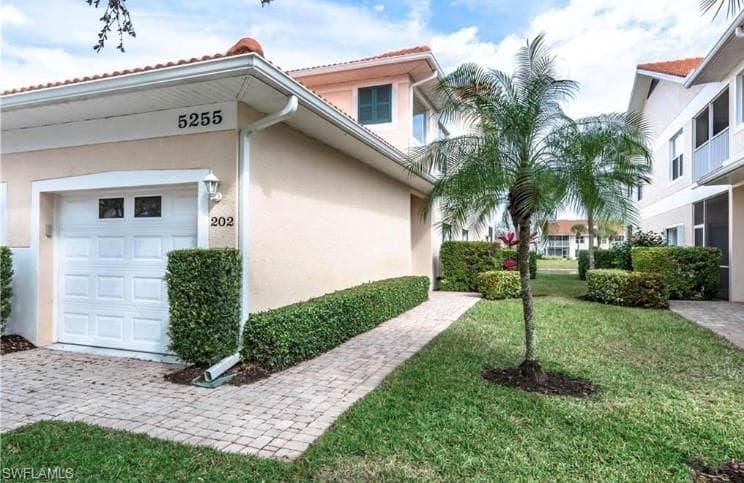 5255 Birmingham DR 202 NAPLES, FL 34110