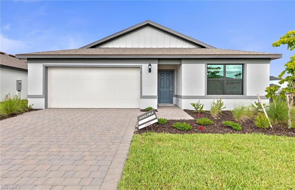 619 Lakeside Oasis Ave LEHIGH ACRES, FL 33936