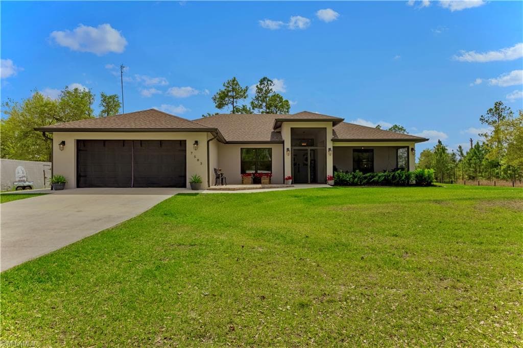 7583 18th PL LABELLE, FL 33935