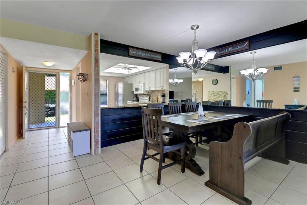 131 Cypress WAY E UNIT B NAPLES, FL 34110