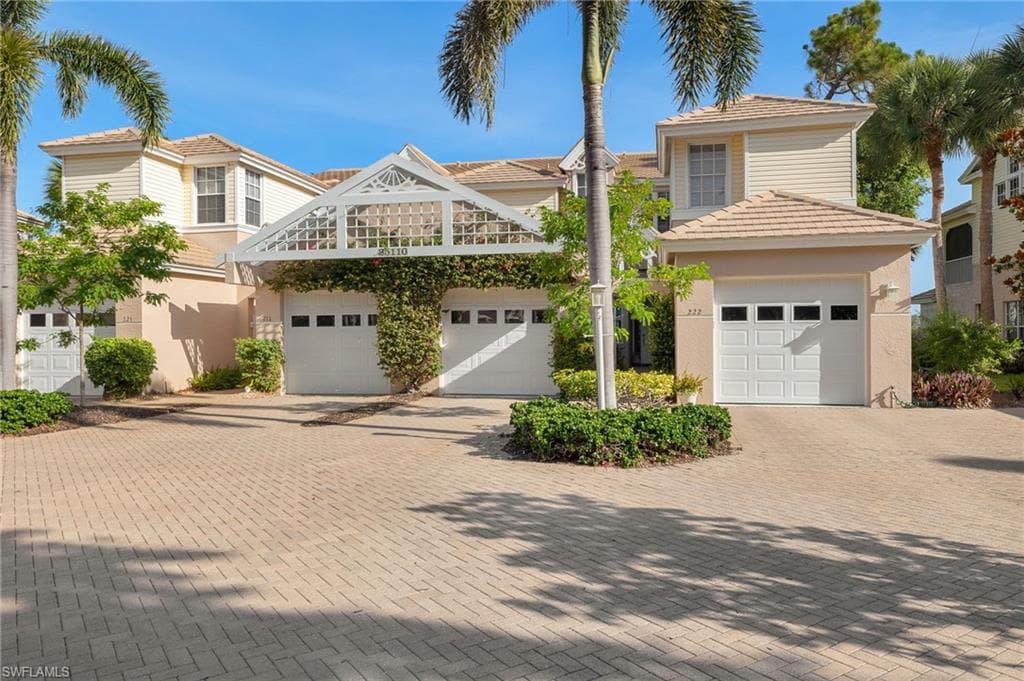 25110 Goldcrest DR 212 BONITA SPRINGS, FL 34134