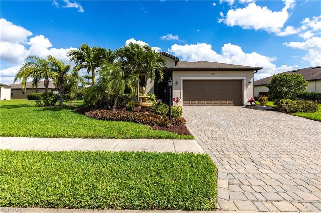3352 Brozas CT FORT MYERS, FL 33905