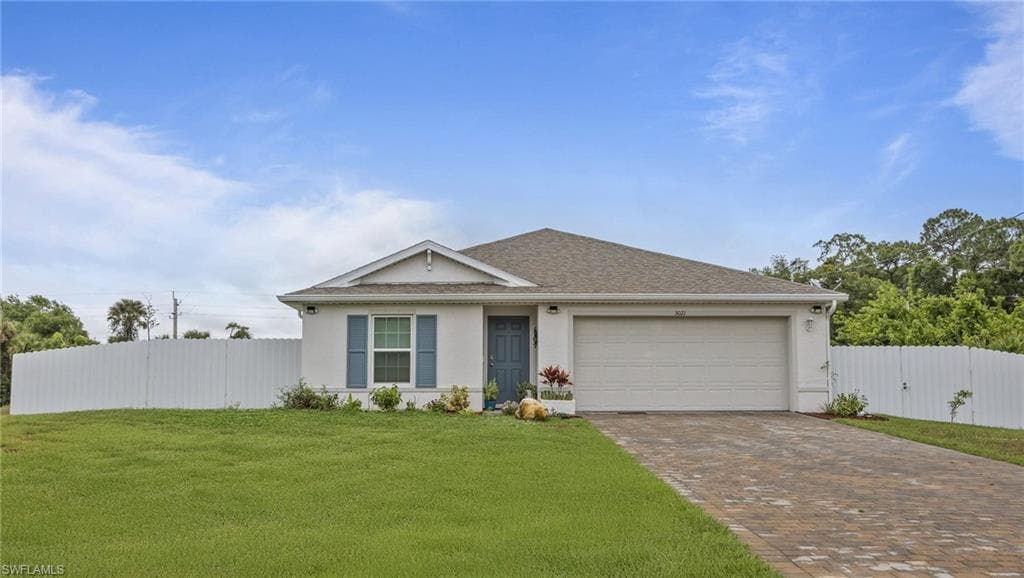 3021 June CIR LABELLE, FL 33935