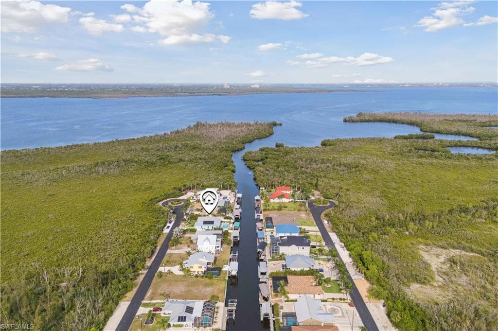 3247 Manatee DR ST. JAMES CITY, FL 33956