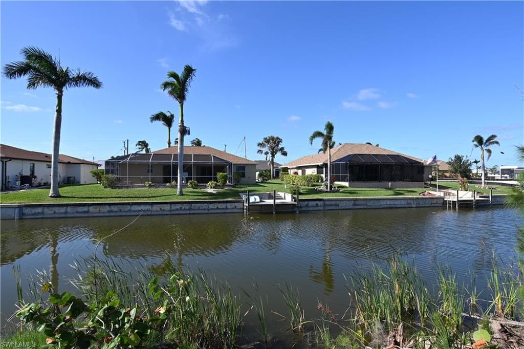 1202 SW 39th ST CAPE CORAL, FL 33914
