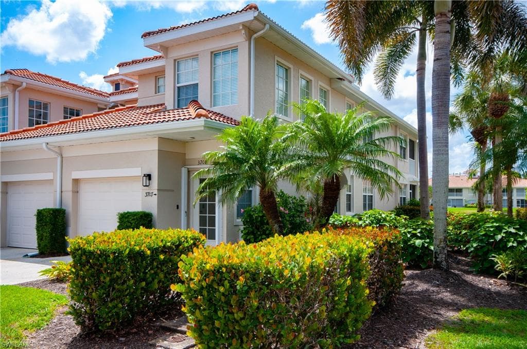 3045 Driftwood WAY 3707 NAPLES, FL 34109