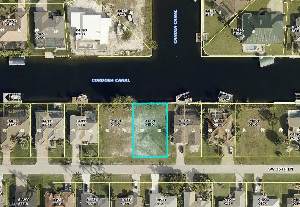 2527 SW 35th LN CAPE CORAL, FL 33914