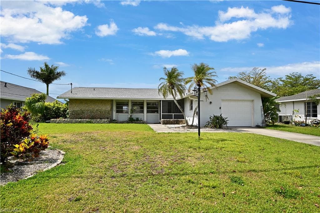 1414 Shelby PKWY CAPE CORAL, FL 33904