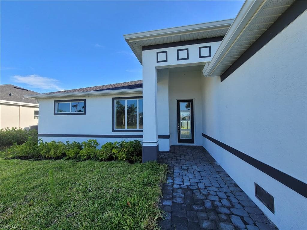 1807 SW 39th ST CAPE CORAL, FL 33914