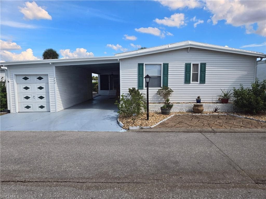 262 Palmer BLVD NORTH FORT MYERS, FL 33903