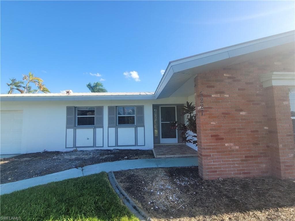 5227 SW 2nd PL CAPE CORAL, FL 33914