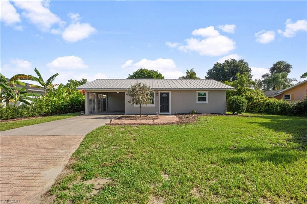 27610 Roslin DR BONITA SPRINGS, FL 34135