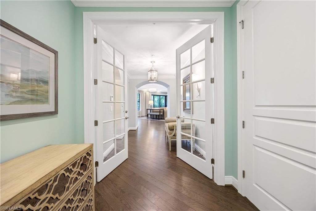 2745 Tiburon BLVD E 102 NAPLES, FL 34109