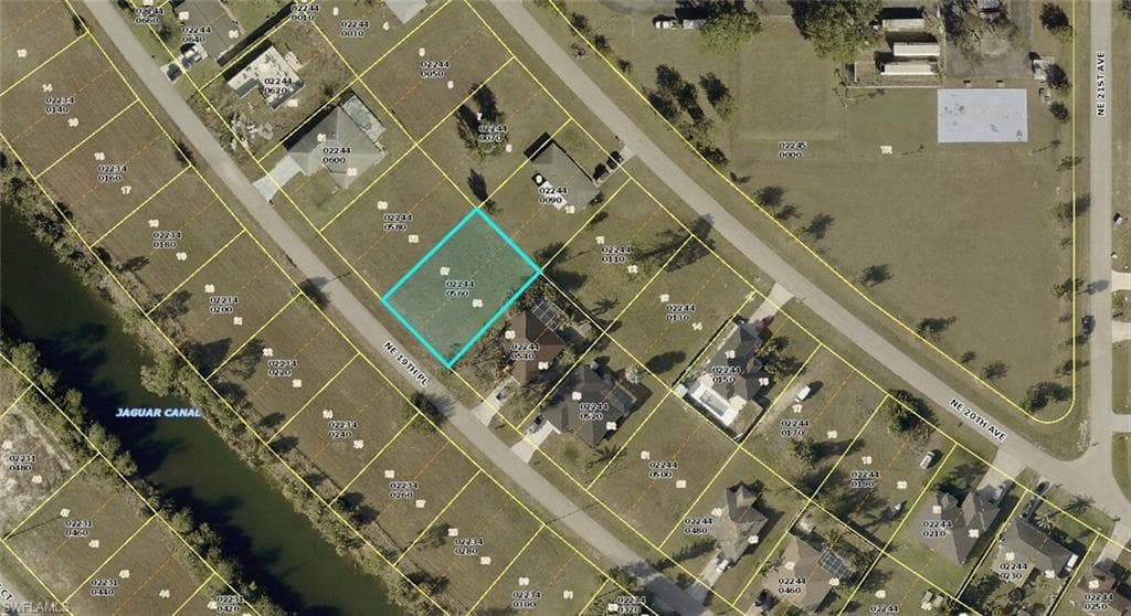 2301 NE 19th PL CAPE CORAL, FL 33909
