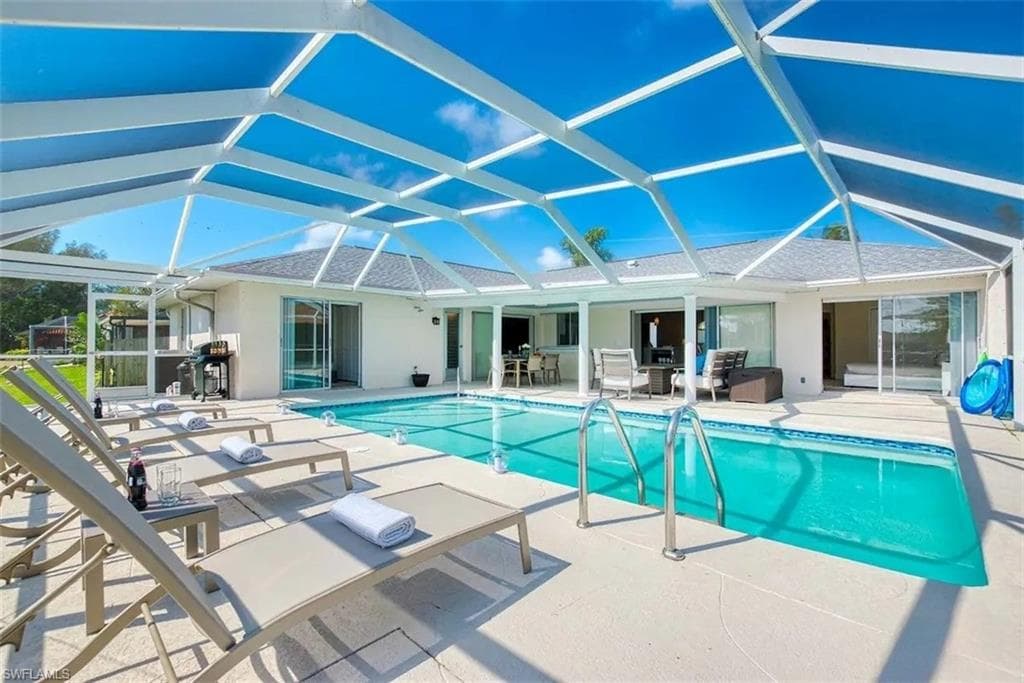 3211 SE 4th PL CAPE CORAL, FL 33904