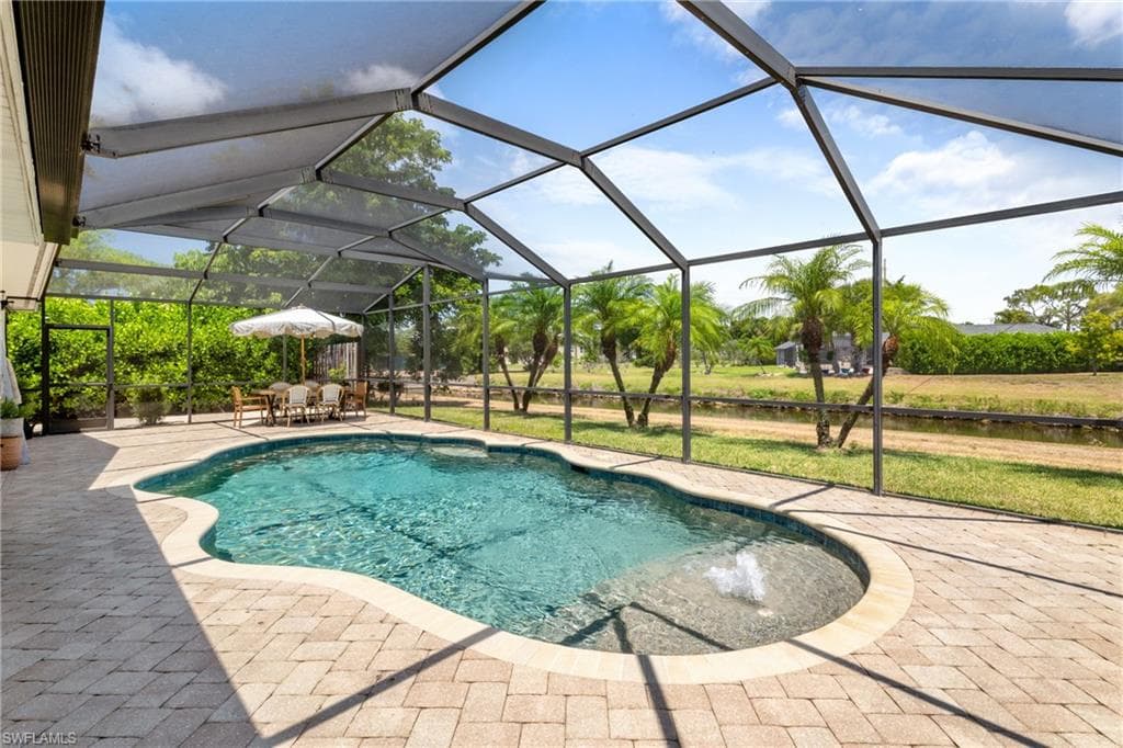 109 Doral CIR NAPLES, FL 34113