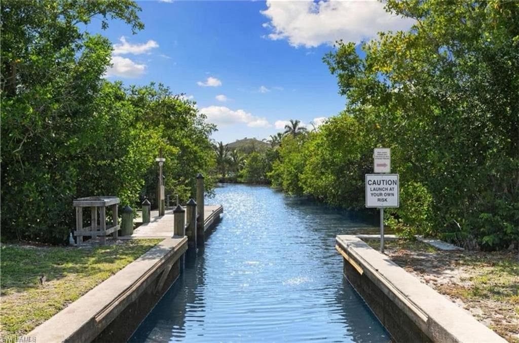 2285 River Reach DR NAPLES, FL 34104