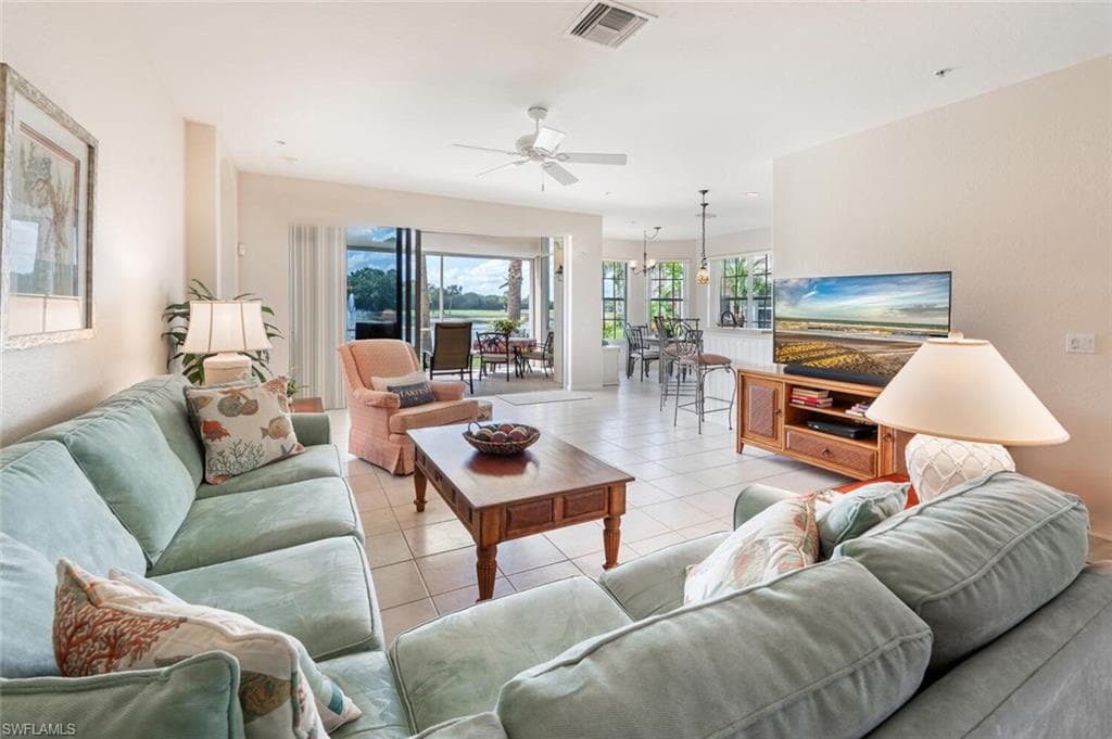4620 WINGED FOOT CT 104 NAPLES, FL 34112