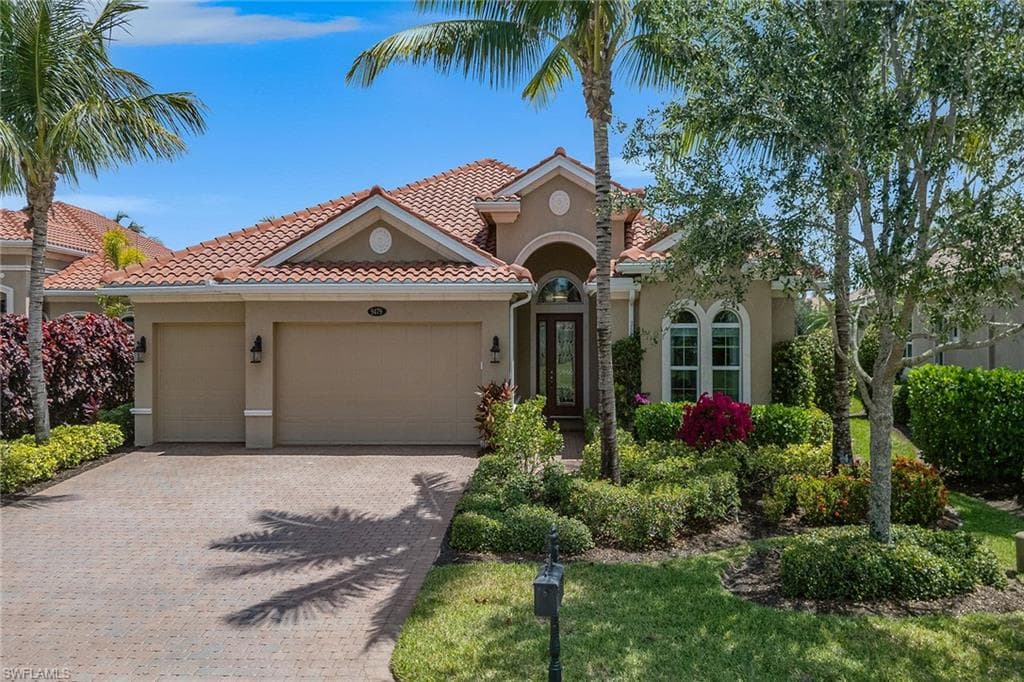 9479 Lagomar CT NAPLES, FL 34114