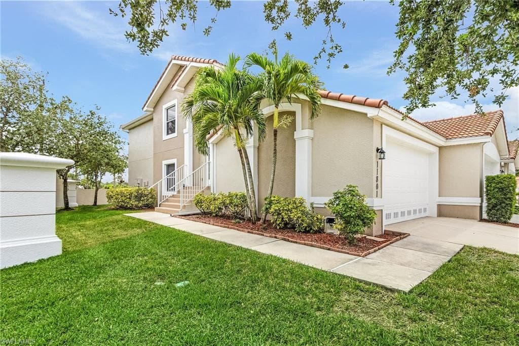 11801 Bayport LN 104 FORT MYERS, FL 33908