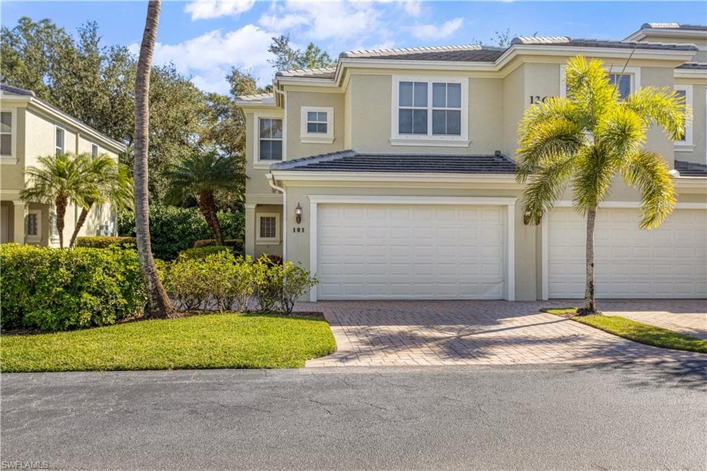 1365 Mariposa CIR 101 NAPLES, FL 34105
